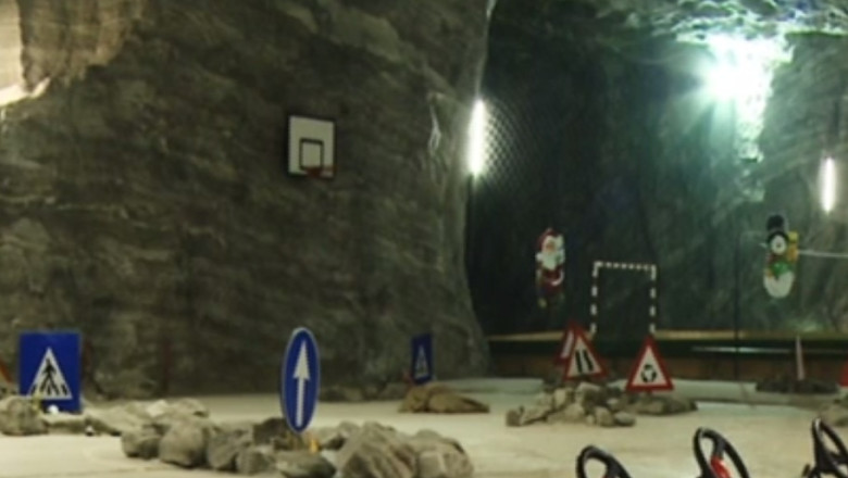 TURIST ACASA. Orasul din inima muntelui Imagine