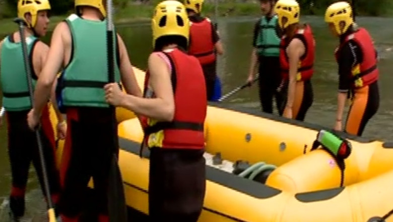 TURIST ACASA. Rafting in Defileul Crisului Repede Imagine