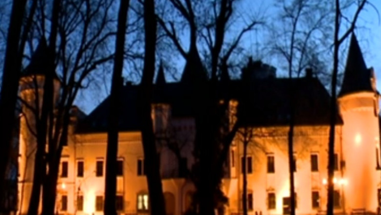 TURIST ACASA. Renovarea castelului Karolyi a costat patru milioane de euro Imagine