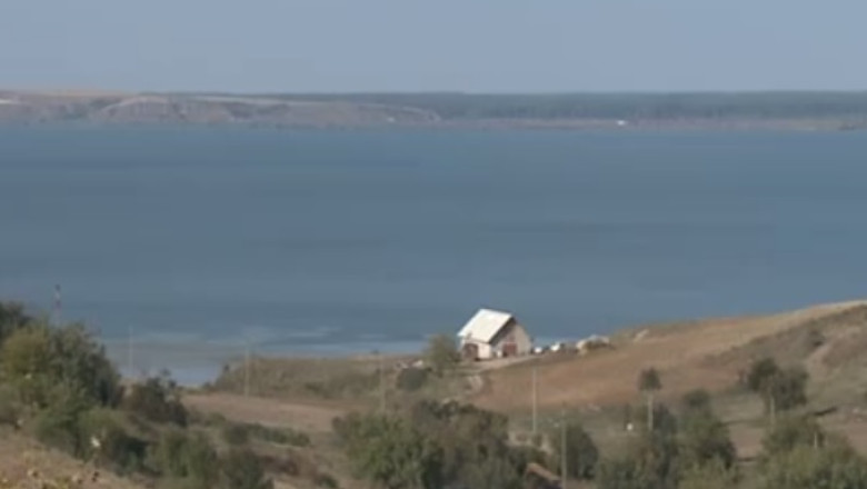 TURIST ACASA. Strunga, satul monahilor  Imagine