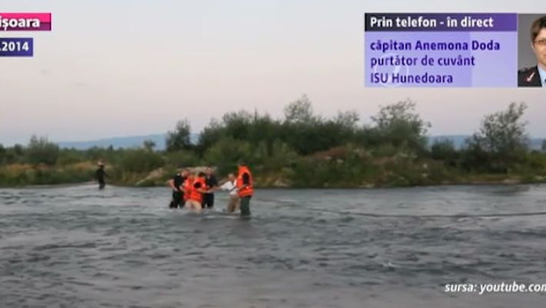 Turisti surprinsi de ape deversate, in judetul Hunedoara  Imagine