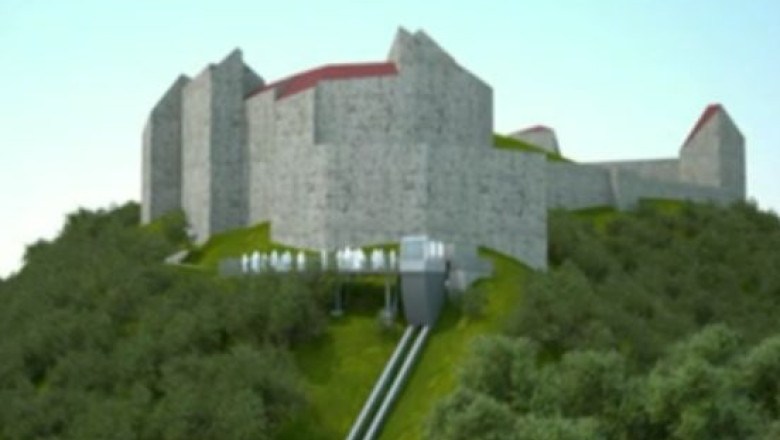 Turistii vor ajunge la Cetatea Rasnovului cu liftul Imagine