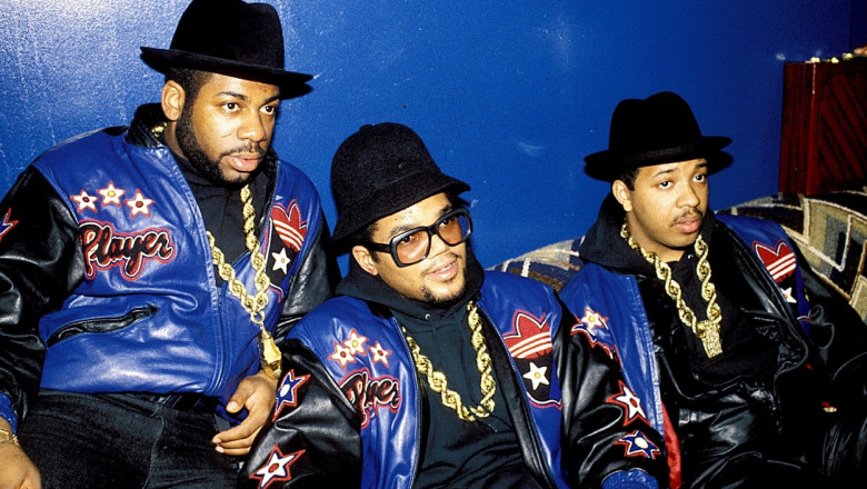 Uciderea lui Jam Master Jay. Fondatorul Run-DMC a murit in studioul sau, executat de un membru al familiei Imagine