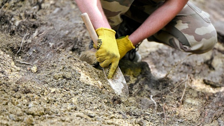 Ucraina a acordat Poloniei autorizatia de a efectua exhumari in zona satului Zboiska Imagine