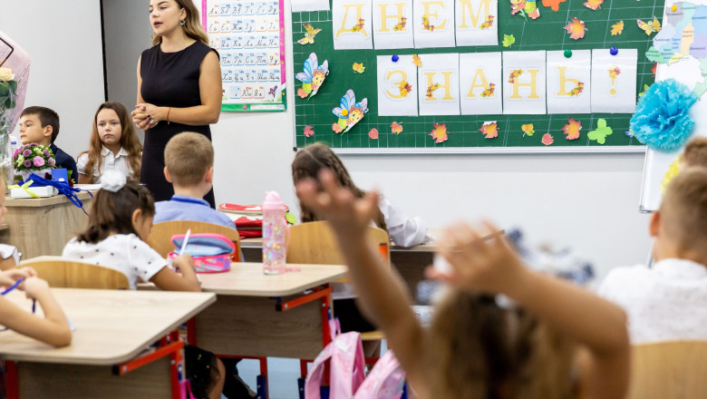 Ucraina a adoptat o decizie privind utilizarea limbii romane in scoli. Cum explica Kievul tiparirea manualelor de „limba moldoveneasca” Imagine