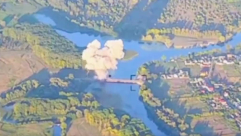 Ucraina a distrus al treilea pod peste raul Seim. Aprovizionarea rusilor in zona frontului din Kursk, serios afectata Imagine