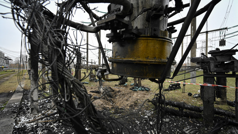 Ucraina acuza Rusia ca a distrus o centrala electrica de prima importanta in Herson inainte de a-si retrage trupele din oras Imagine