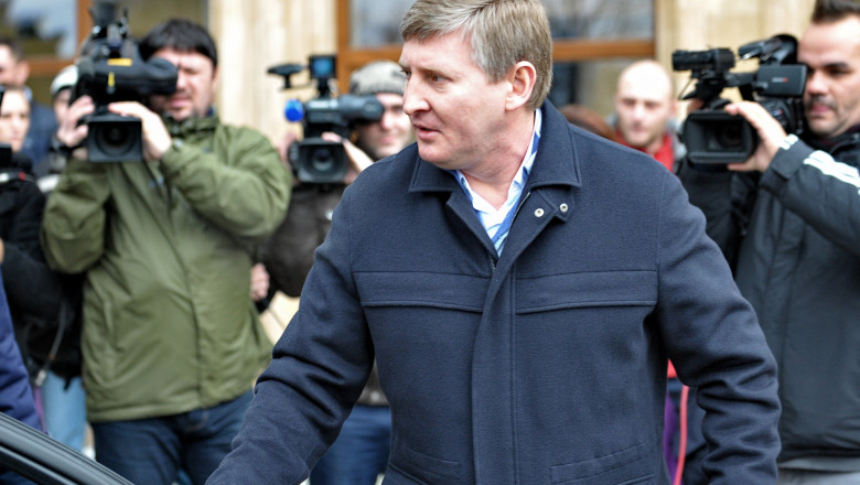 Ucraina. Ahmetov si-a facut propria militie cu muncitorii de la uzinele sale Imagine