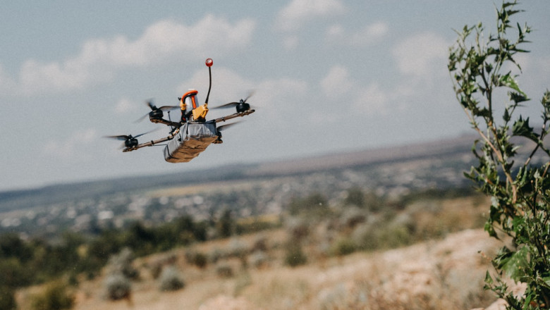 Ucraina foloseste in operatiuni speciale drone cu sisteme AI care le ghideaza autonom in zonele protejate de bruiajul rusilor Imagine