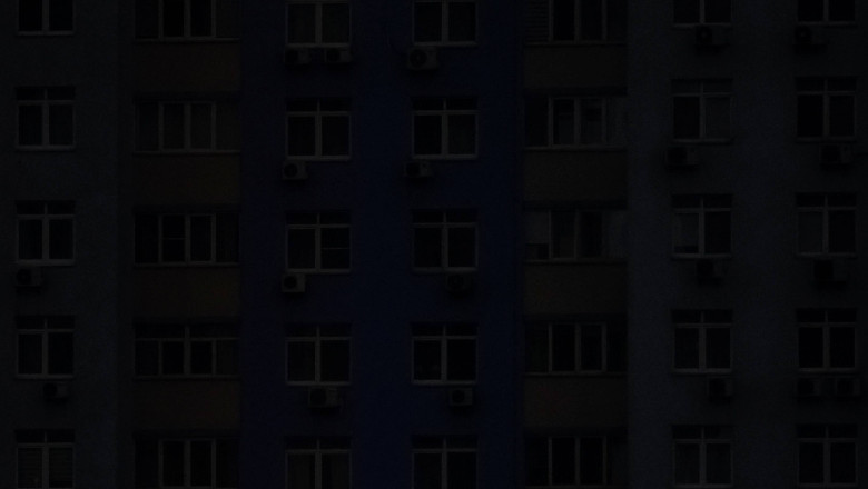 Ucraina, in bezna dupa noi atacuri rusesti: „Au fost instituite intreruperi de curent de urgenta in toate regiunile” Imagine