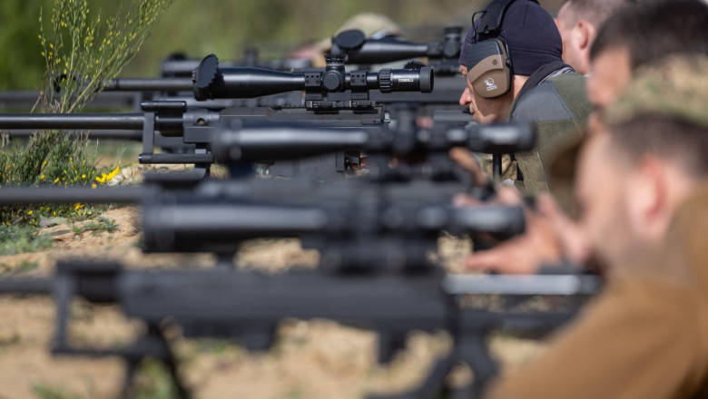 Ucraina lanseaza o platforma militara pentru achizitia de arme cu puncte castigate pe front: „Va fi Amazonul armatei” Imagine
