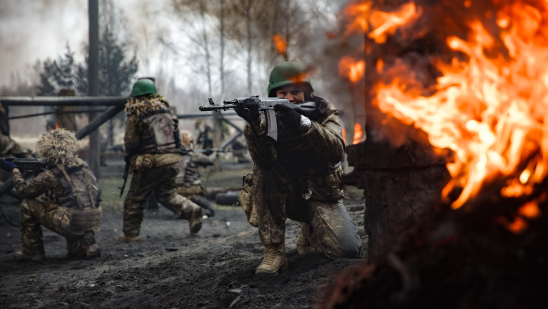 Ucraina nu are destui soldati sa opreasca ofensiva Rusiei. „In curand, nu va mai ramane nimeni sa lupte” (El Pais) Imagine