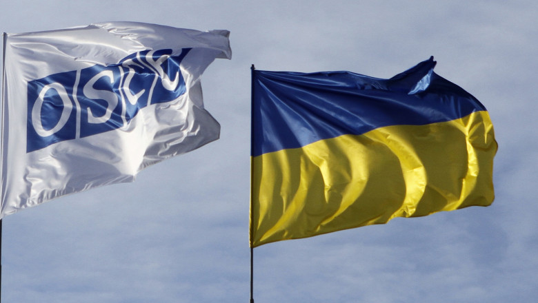 UCRAINA. Observatori OSCE, prinsi intr-un schimb de focuri Imagine