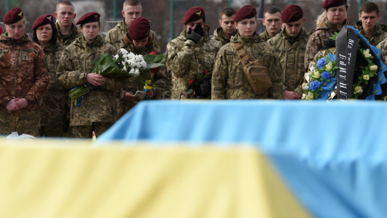 Ucraina si Rusia au facut schimb de sute de militari ucisi. Kievul cerea insistent trupurile soldatilor decedati Imagine