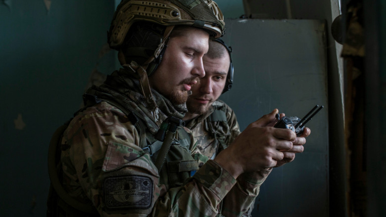 Ucrainenii au aruncat in aer o baza militara a Rusiei din Lugansk: „200 de parasutisti rusi au fost eliminati. Vom continua” Imagine