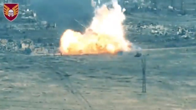 Ucrainenii au distrus „Soarele arzator”. Un lansator rusesc TOS-1A a fost aruncat in aer de o drona kamikaze Imagine