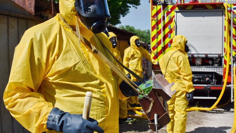 Ucrainenii se pregatesc de un dezastru la centrala nucleara Zaporojie. SUA vor sa trimita munitii cu dispersie Kievului Imagine