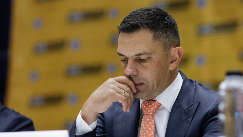 UDMR-istul Novak, acuzat de discriminare, pastreaza cota de 40% romani in sport: Nu putem avea echipe formate doar din jucatori straini Imagine