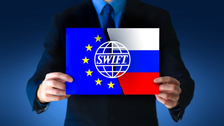 UE ia in calcul deconectarea a 20 de banci de la sistemul SWIFT, ca sanctiune impotriva Rusiei Imagine