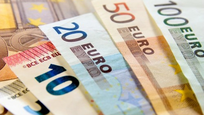 UE interzice platile cash de peste 10.000 de euro pentru a detecta si limita tranzactiile „dubioase” Imagine