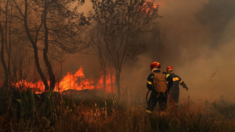 UE pregateste cea mai mare operatiune de combatere a incendiilor de vegetatie: 777 de pompieri si 27 de aeronave, inclusiv din Romania Imagine