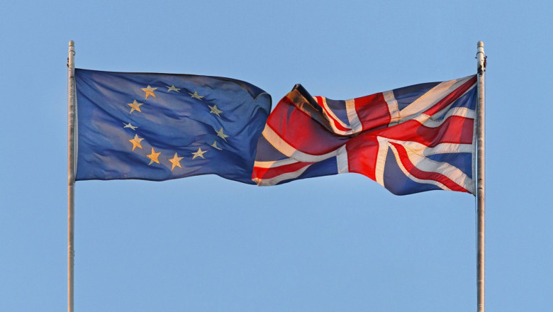 UE si Marea Britanie, aproape de acord pe taxa pe carbon. Exportatorii britanici ar putea fi scutiti de la plata din 2026 Imagine