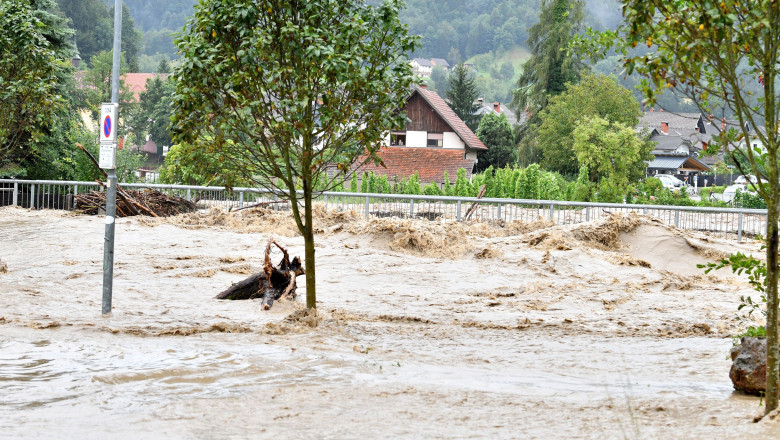 UE va debloca 400 de milioane de euro pentru a ajuta Slovenia, devastata de inundatiile istorice Imagine
