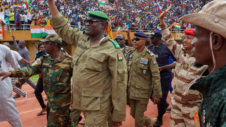 Ultimatum pentru Niger: Junta militara asteapta reactia blocului vest-african. Franta sustine o interventie Imagine