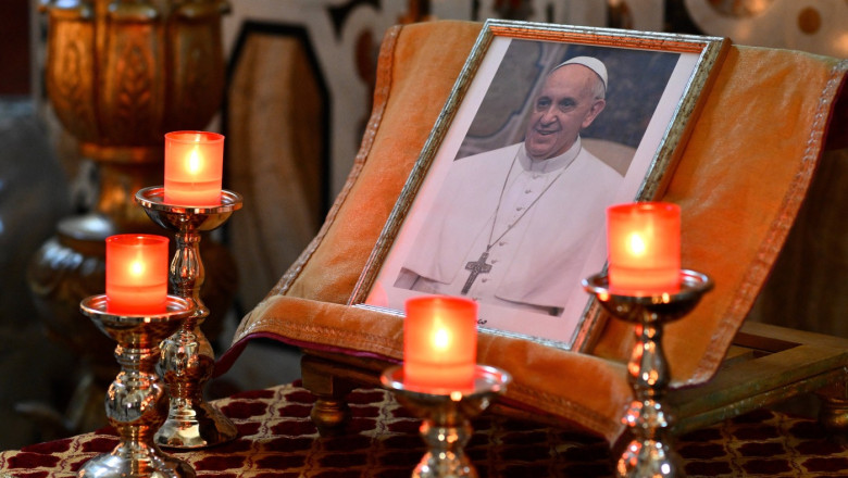 Ultimele 24 de ore din viata papei Francisc. A lucrat mult, in ciuda indicatiilor medicilor. „A dat totul, pana la capat” Imagine