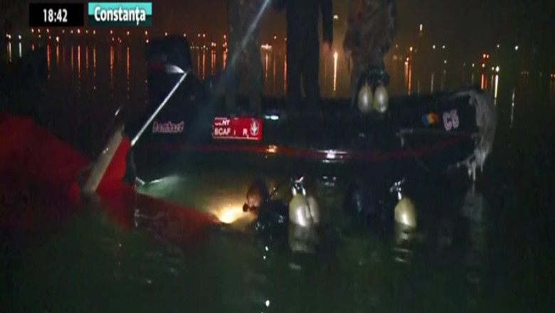 Ultimele clipe ale echipajului. Un barbat aflat pe epava elicopterului striga disperat dupa ajutor  Imagine