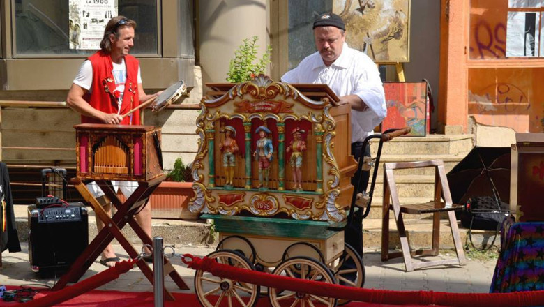 Ultimii flasnetari ai Europei. Atmosfera secolului 19, pe strazile din Iasi Imagine