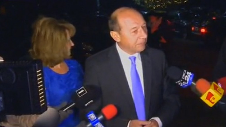 Ultimul mesaj de Anul Nou al lui Traian Basescu ca presedinte: Doresc sa predau mandatul cuiva care sa continue ce n-am reusit eu sa termin Imagine