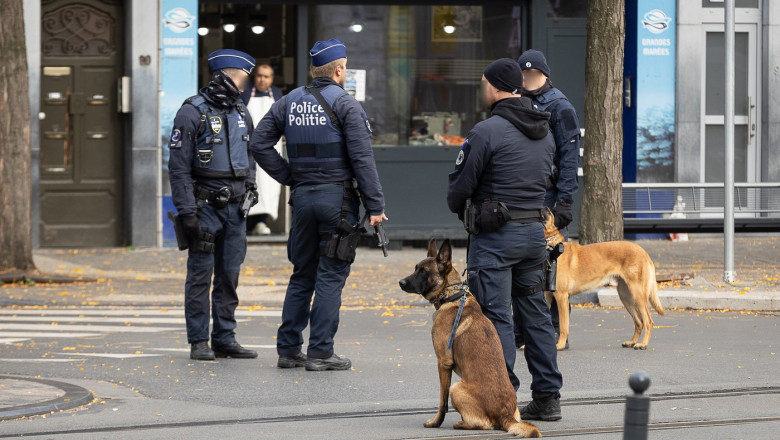 Un adolescent de 14 ani, simpatizant al extremei drepte, a fost arestat la Bruxelles. Planuia un atentat la o moschee Imagine