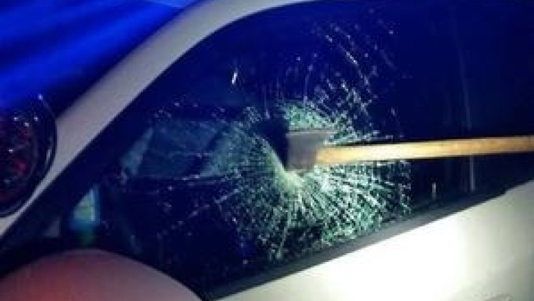 Un alt politist din Washington a fost atacat cu un topor Imagine