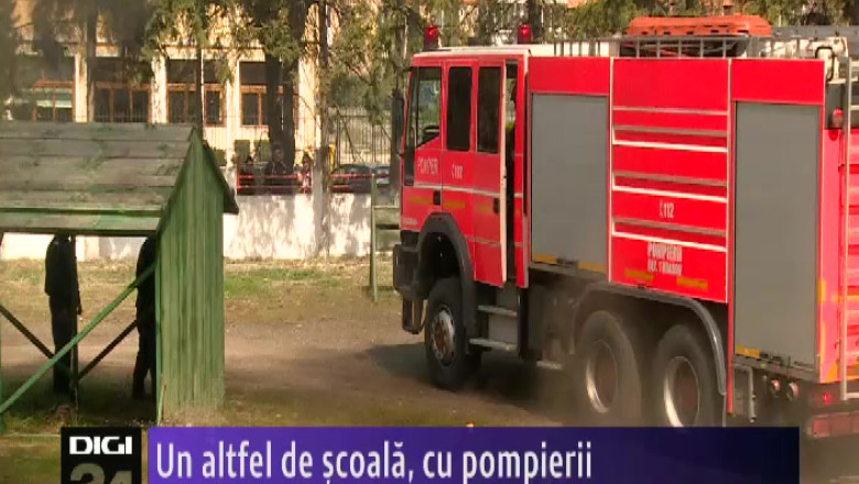 Un altfel de scoala, cu pompierii Imagine