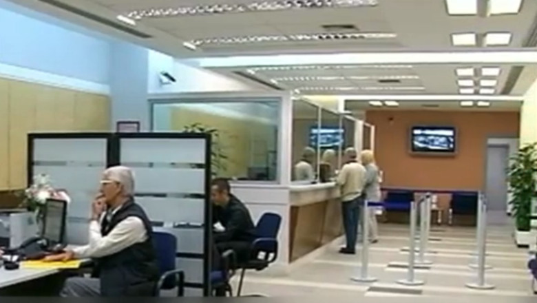 Un angajat de la Banca Centrala a Albaniei a sustras 7 milioane de dolari. Banii ii juca la pariuri sportive Imagine