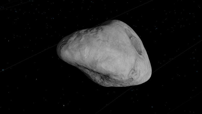 Un asteroid descoperit recent va trece pe langa Pamant, de doua ori mai aproape decat Luna Imagine