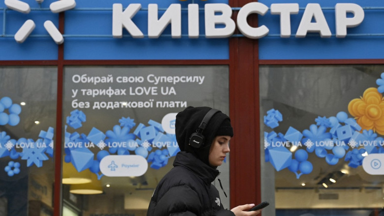 Un atac cibernetic de proportii a lasat ucrainenii fara acces la telefonie, la internet si la sistemul de alerte de razboi Imagine