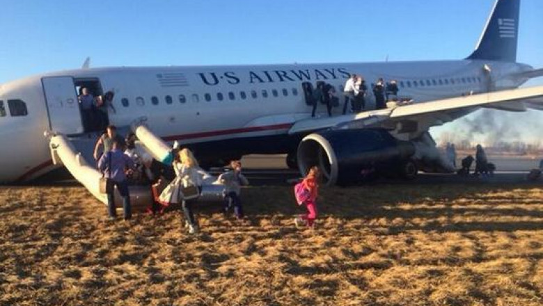 Un avion cu 154 de oameni la bord a ratat decolarea dupa explozia unei roti Imagine