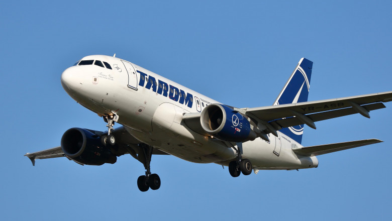 Un avion TAROM care decolase spre Antalya s-a intors la Bucuresti dupa 30 de minute de zbor Imagine