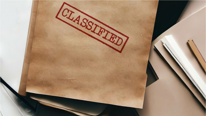 Un barbat a cumparat carti care contin secrete militare ale Chinei dintr-un centru de reciclare. A platit mai putin de 1 dolar pe ele Imagine