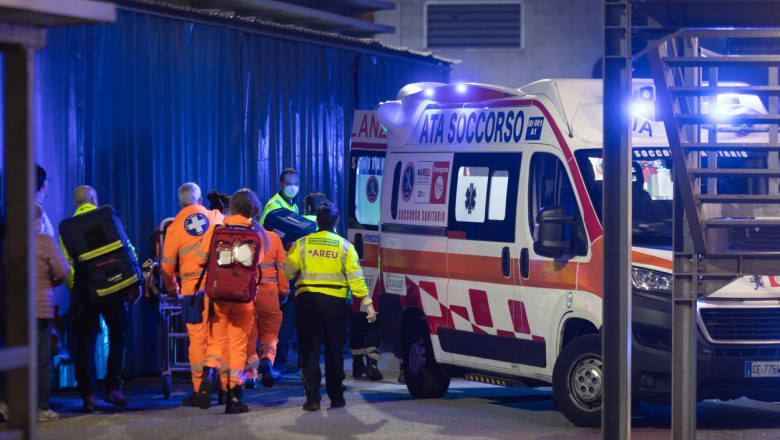 Un barbat a injunghiat mai multe persoane intr-un centru comercial din Milano. Printre victime, un fotbalist de la Arsenal Imagine