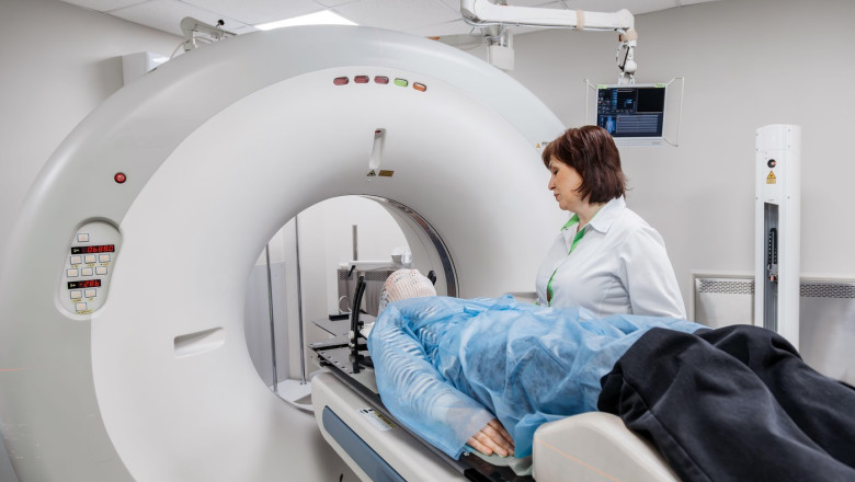 Un barbat a murit dupa ce a intrat intr-o camera RMN purtand un lant metalic de noua kilograme la gat Imagine