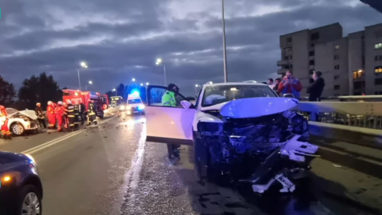 Un barbat a murit si un copil a fost grav ranit intr-un accident produs de un sofer beat Imagine