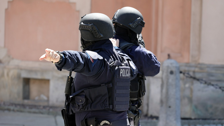 Un barbat care incerca sa obtina informatii confidentiale despre ajutorul militar al Ucrainei a fost arestat de autoritatile poloneze Imagine