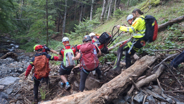 Un barbat de 39 de ani a murit in Muntii Fagaras Imagine