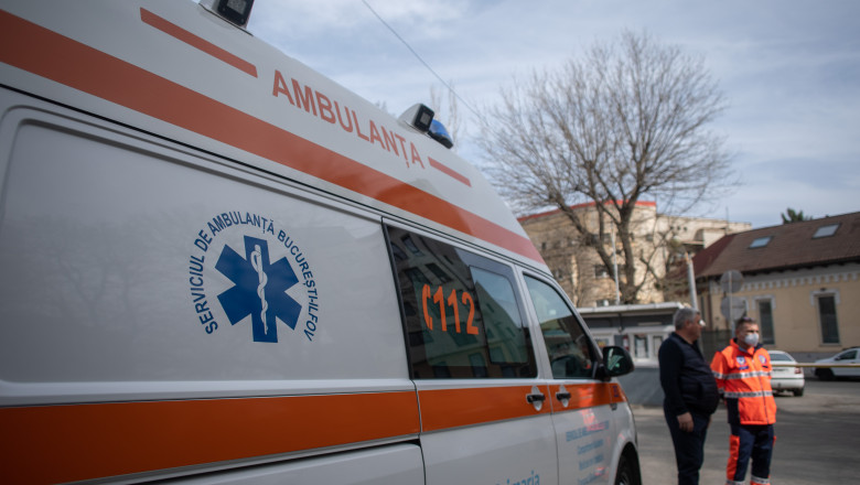 Un barbat de 48 de ani a murit dupa ce a fost calcat de un tractor condus de fratele sau Imagine