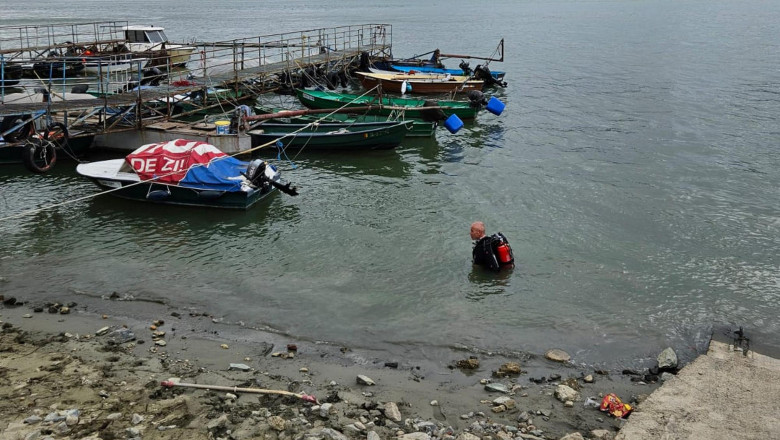 Un barbat din Braila si-a lansat skijetul cu tot cu masina in Dunare. Ce s-a intamplat Imagine