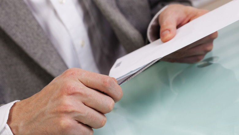 Un barbat din Satu Mare a aflat ca are credite bancare cand a primit somatii acasa pentru neplata Imagine