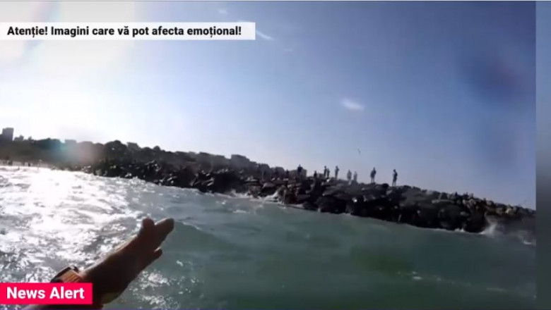Un barbat s-a inecat in statiunea Neptun. Alti doi turisti au fost scosi din valuri in situatii critice Imagine